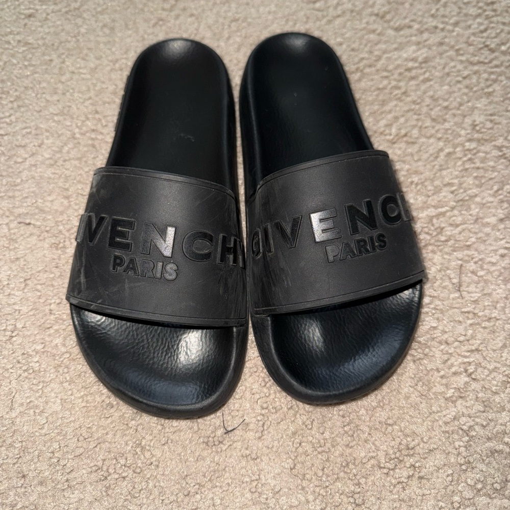 GIVENCHY ALL BLACK SLIDES